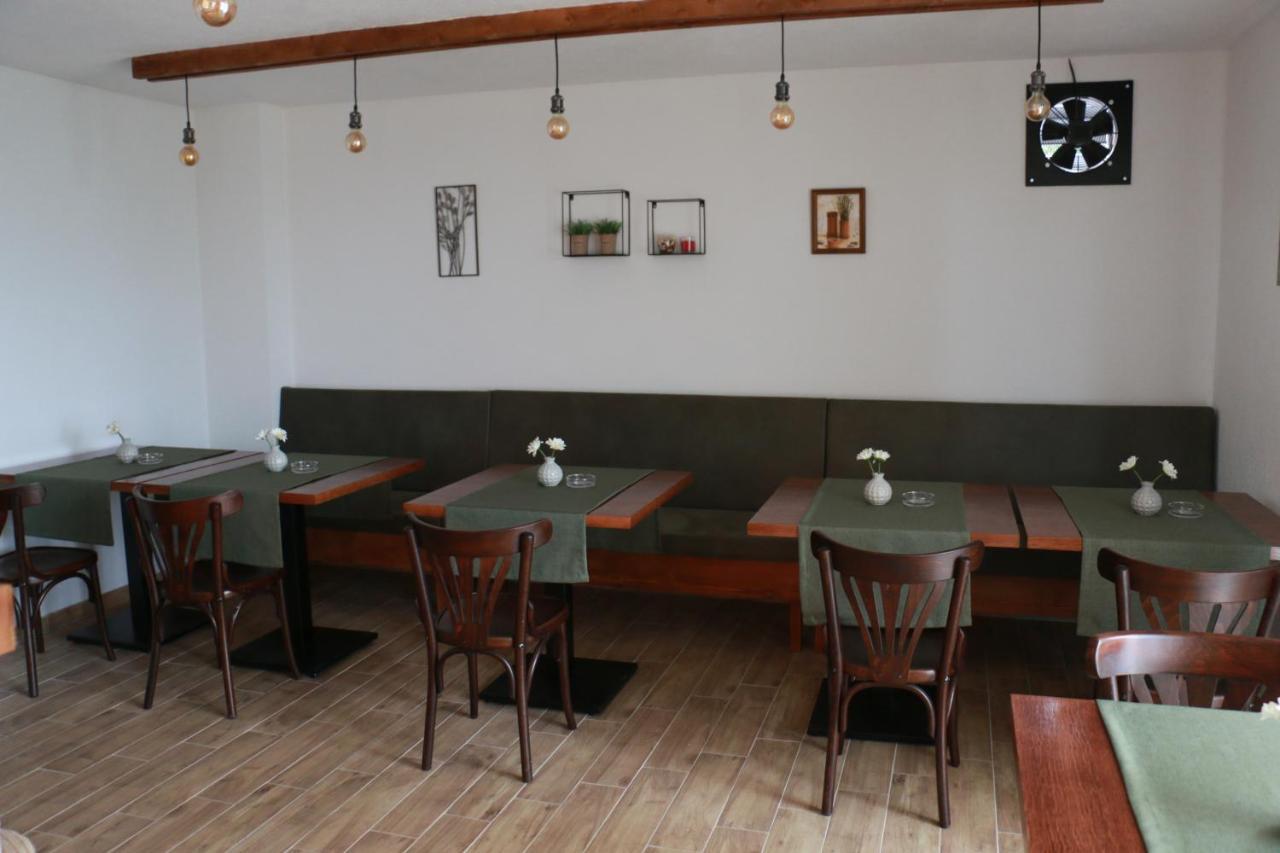 קופאוניק Vila Lucky Kop & Restoran מראה חיצוני תמונה